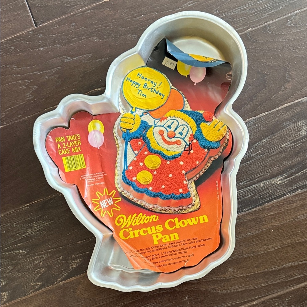 Wilton Circus Clown Cake Pan - Silver